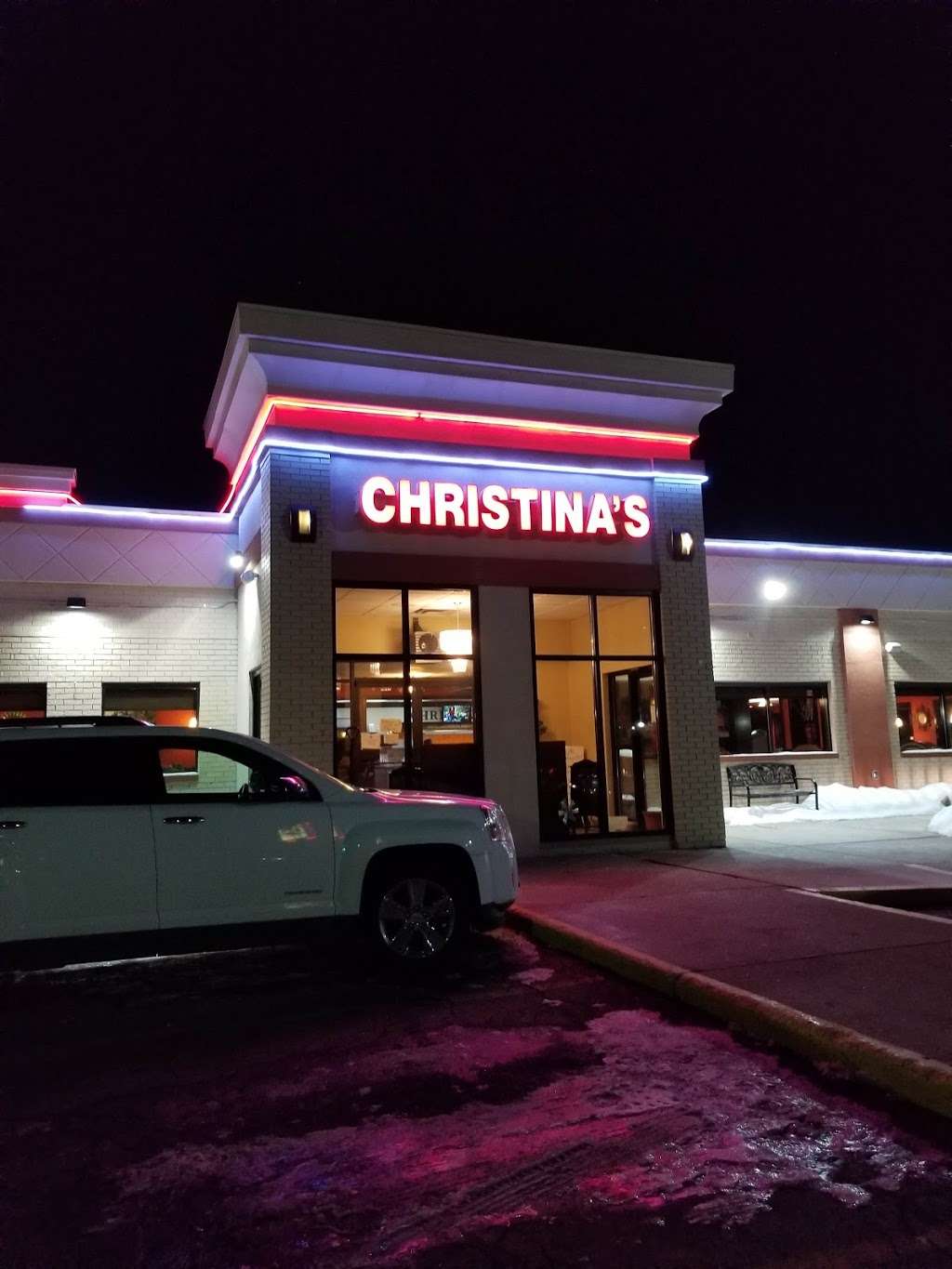 Christinas Family Restaurant | 350 Delafield St, Waukesha, WI 53188, USA | Phone: (262) 542-6739