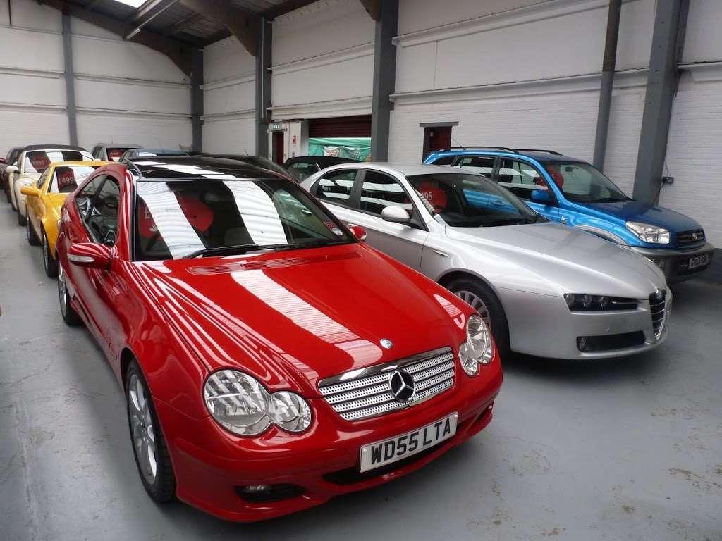 ebbsfleetspecialistcars | Northfleet Industrial Estate, Lower Rd, Northfleet, Gravesend DA11 9SN, UK | Phone: 01322 382756