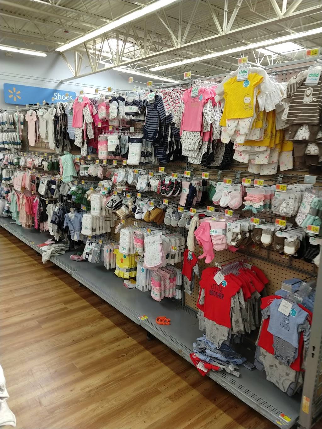 Shopping at Walmart Supercenter on Goldenrod Road in Orlando Florida -  Store 3782 