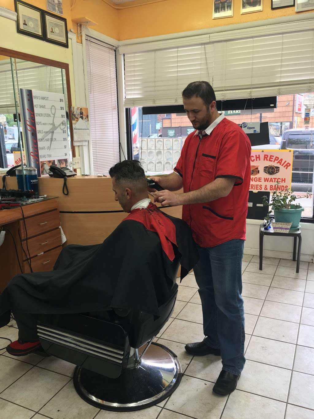 r&j barber shop | 84 Broadway, Greenlawn, NY 11740, USA | Phone: (631) 239-5913