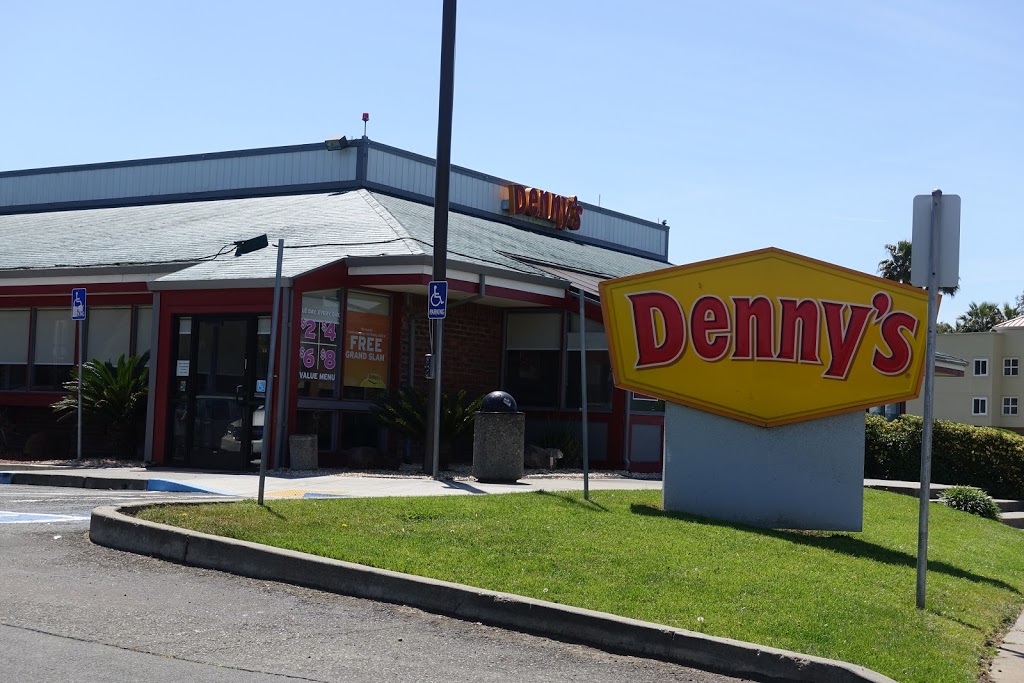 Dennys | 304 Pittman Rd, Fairfield, CA 94534, USA | Phone: (707) 389-4698