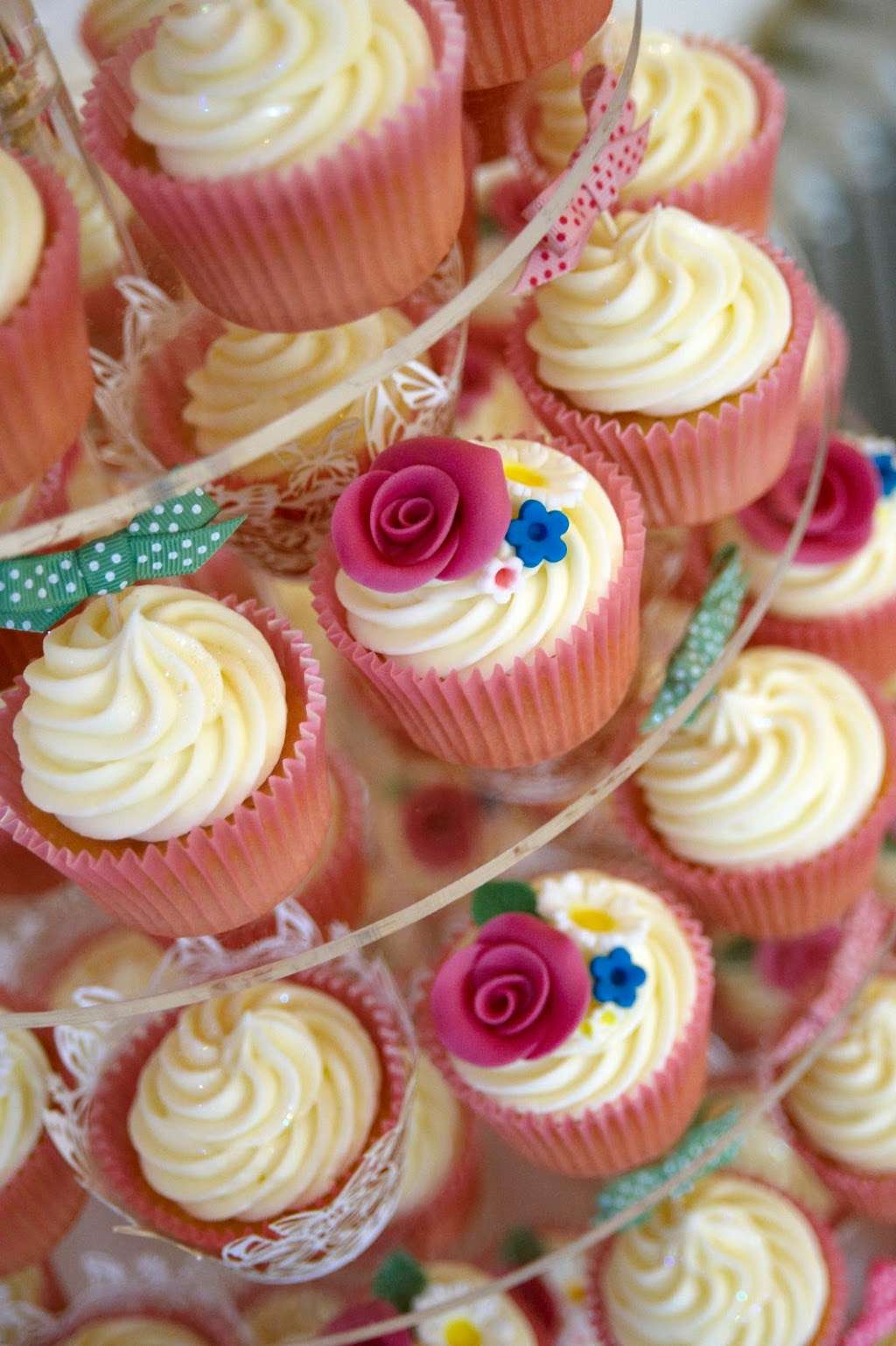 Estella Cupcakes | The Spinney/Maidstone Rd, Seal, Sevenoaks TN15 0EH, UK | Phone: 07770 306832