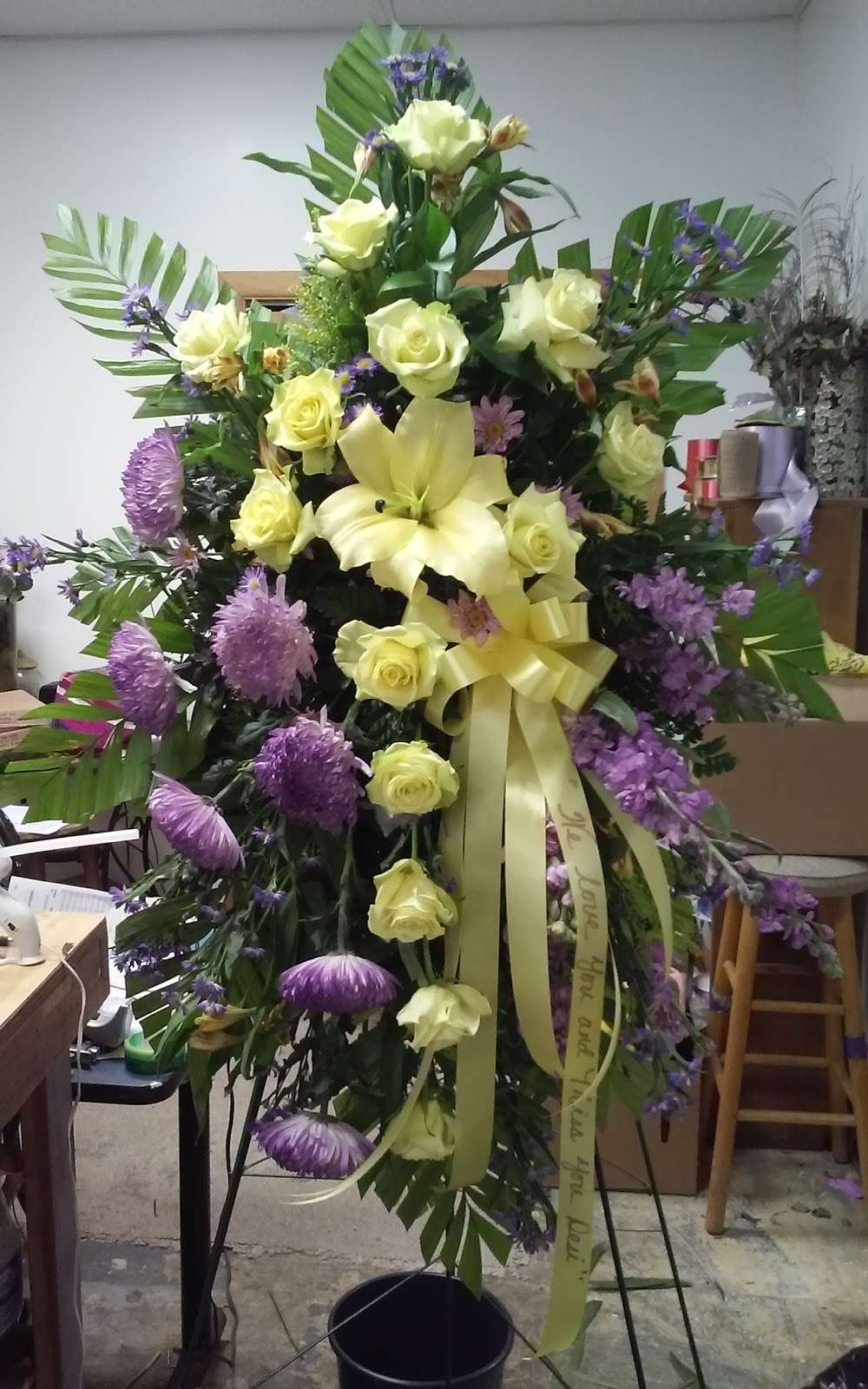 Marias Flowers, Weddings & More | 1674 Pennington Rd, Ewing Township, NJ 08618, USA | Phone: (609) 771-0500