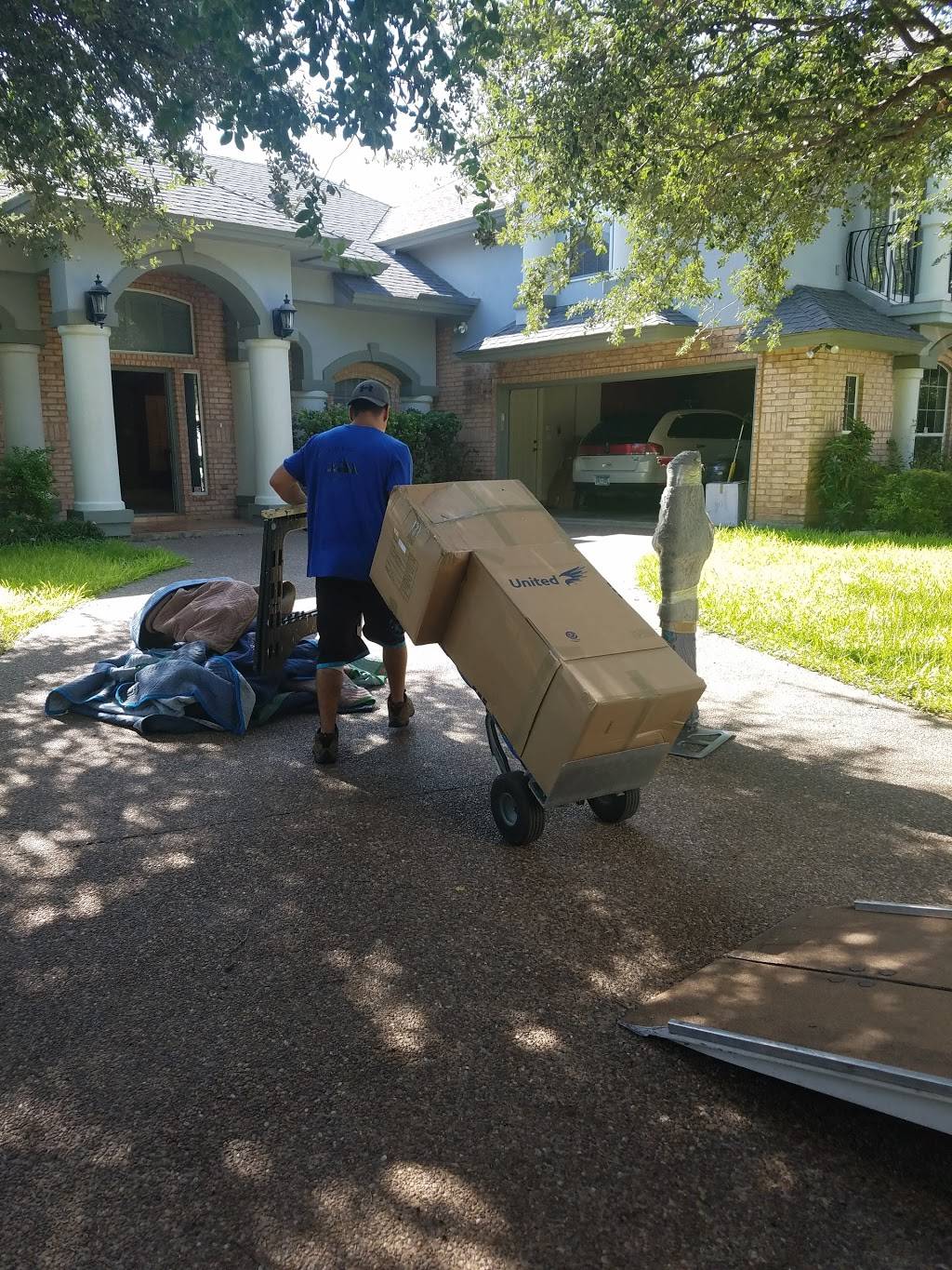 El Valle Relocation - Moving Services - Laredo Movers | 2200 Constantinople St, Laredo, TX 78040, USA | Phone: (956) 516-7900