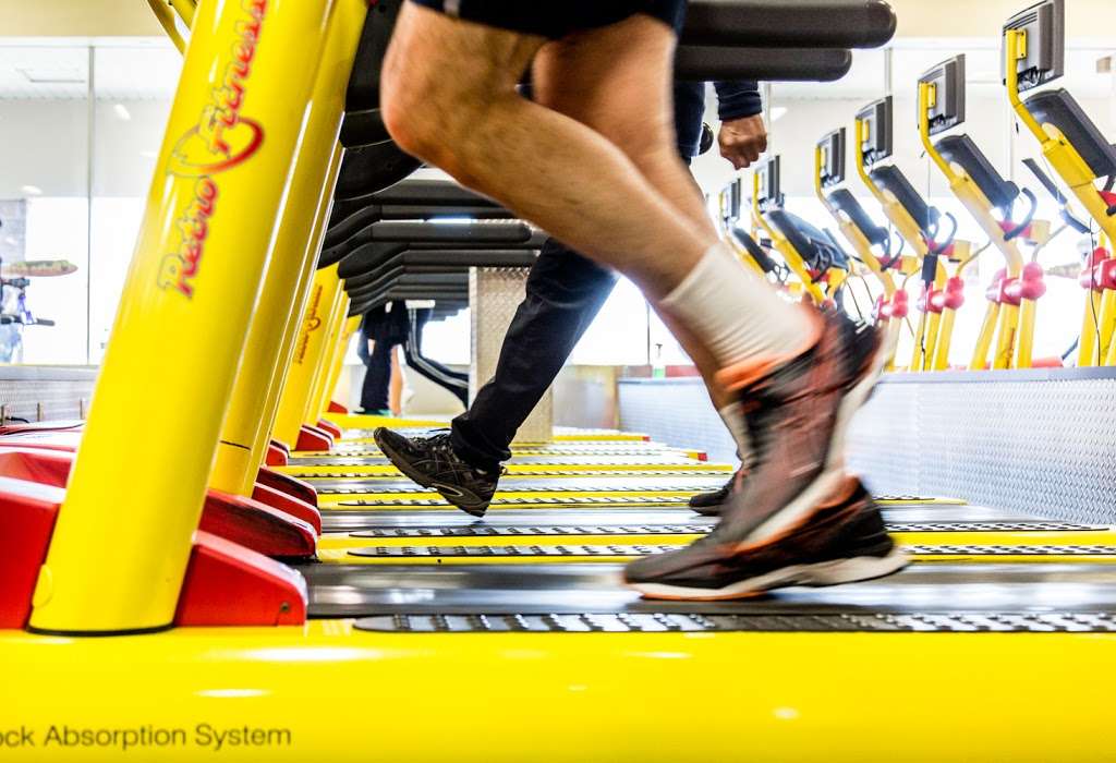 Retro Fitness | 223 N Center Dr, North Brunswick Township, NJ 08902, USA | Phone: (732) 297-5213