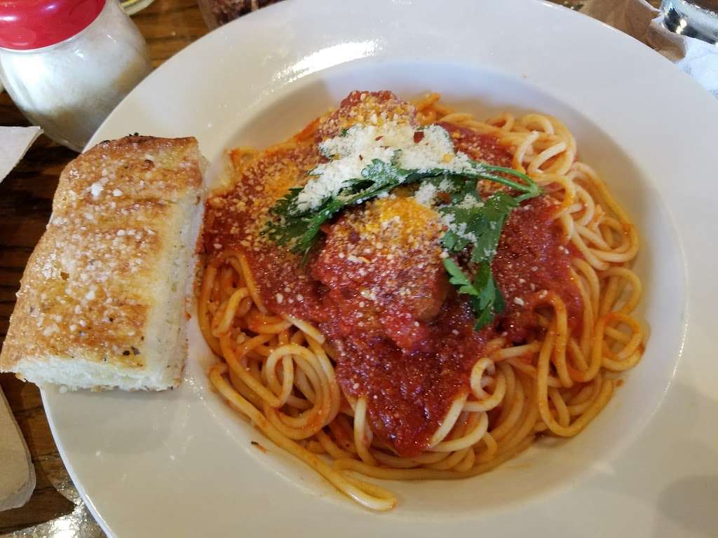 Vero Italian Kitchen | 1301 W Davis St, Conroe, TX 77304, USA | Phone: (936) 441-0411