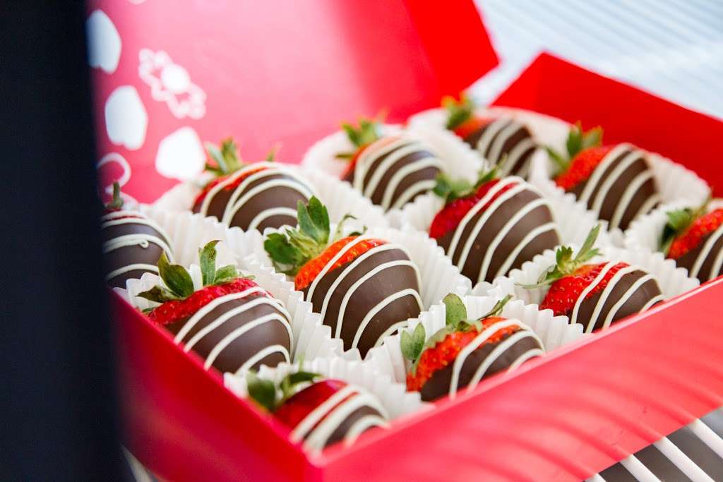 Edible Arrangements | 13914 TX-3, Webster, TX 77598 | Phone: (281) 488-7777