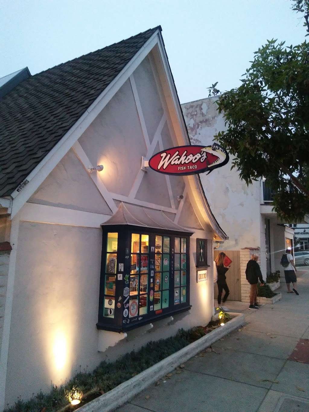 Wahoo S Fish Taco 1133 Pacific Coast Highway S Coast Hwy Laguna Beach Ca 92651 Usa