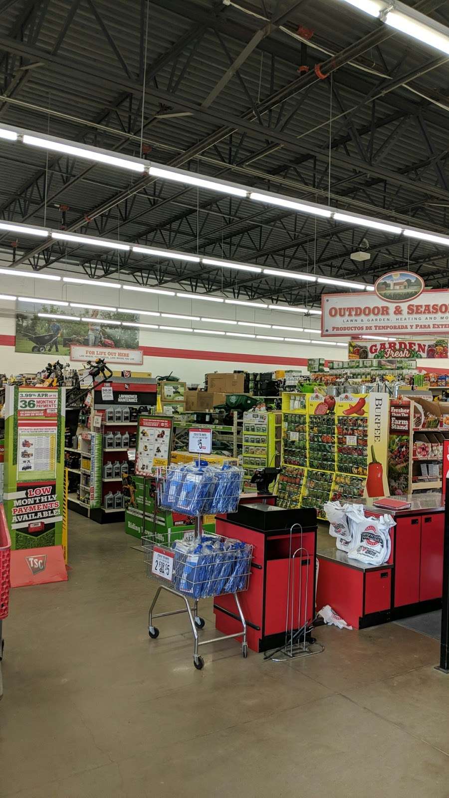 Tractor Supply Co. | 31360 Farm to Market 2920, Waller, TX 77484, USA | Phone: (936) 372-3073