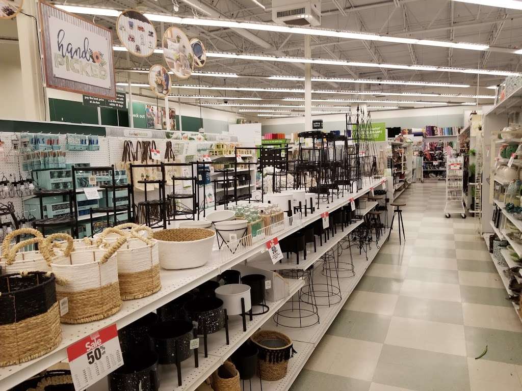 JOANN Fabrics and Crafts | 715 US-41, Schererville, IN 46375, USA | Phone: (219) 322-1643