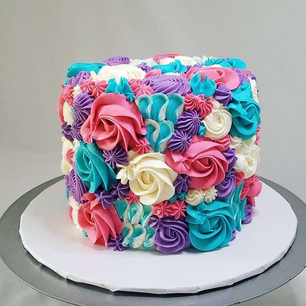 Cakerella Creations | 37179 Sunnygrove Ln, Murrieta, CA 92563, USA | Phone: (619) 920-9703