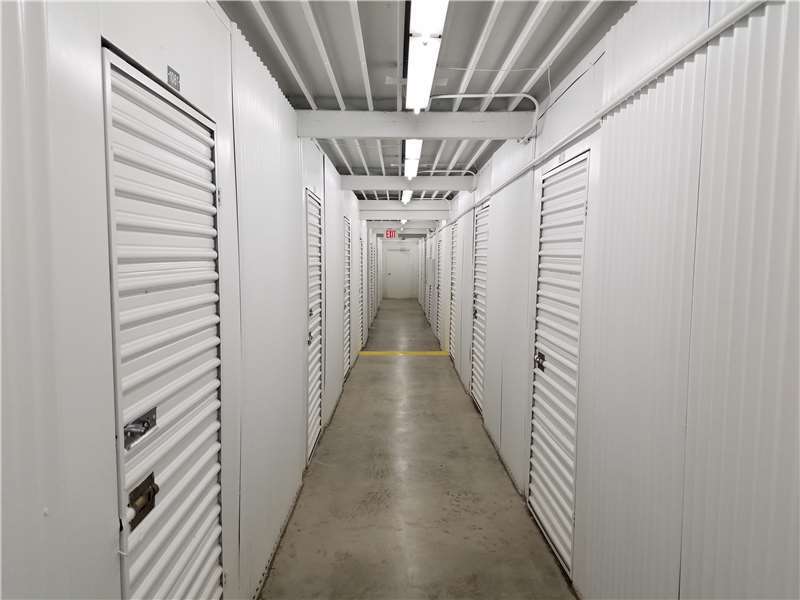 Extra Space Storage | 69 Mallory Ave, Jersey City, NJ 07304, USA | Phone: (201) 433-0700