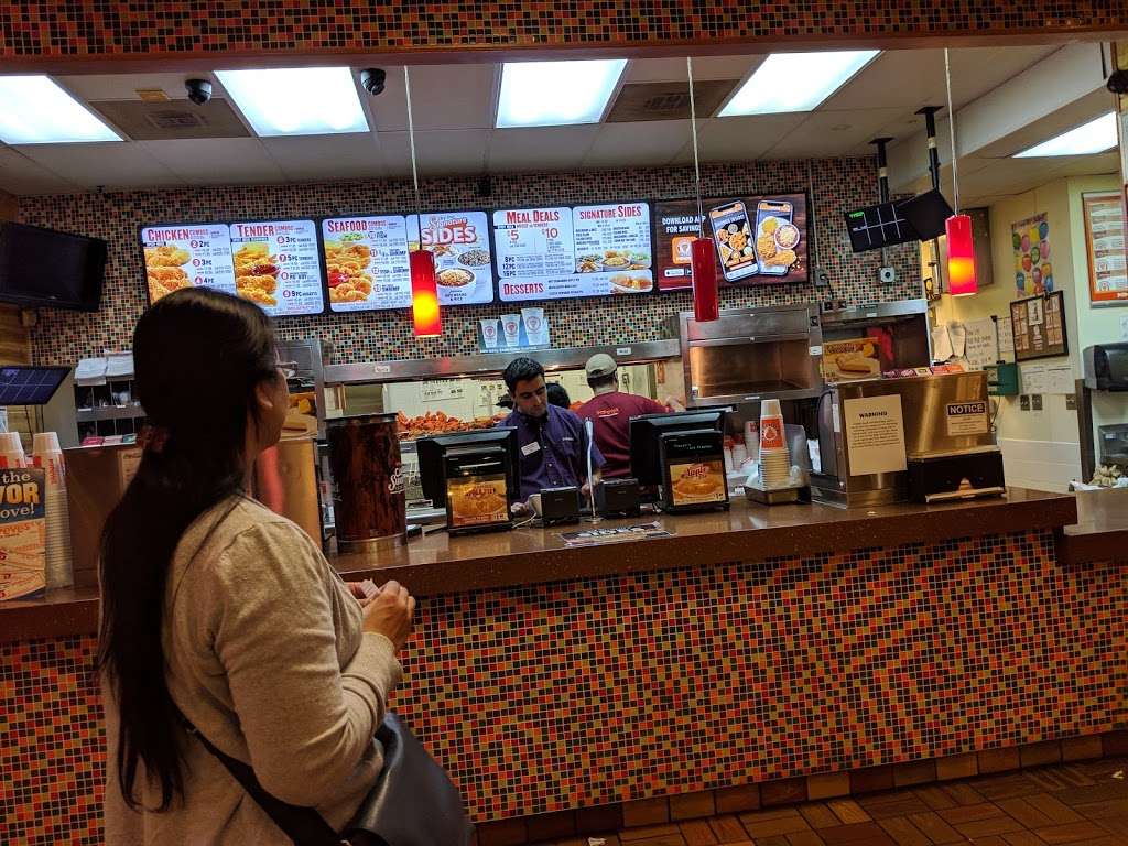 Popeyes Louisiana Kitchen | 4380 Sonoma Blvd #400, Vallejo, CA 94589, USA | Phone: (707) 649-9236