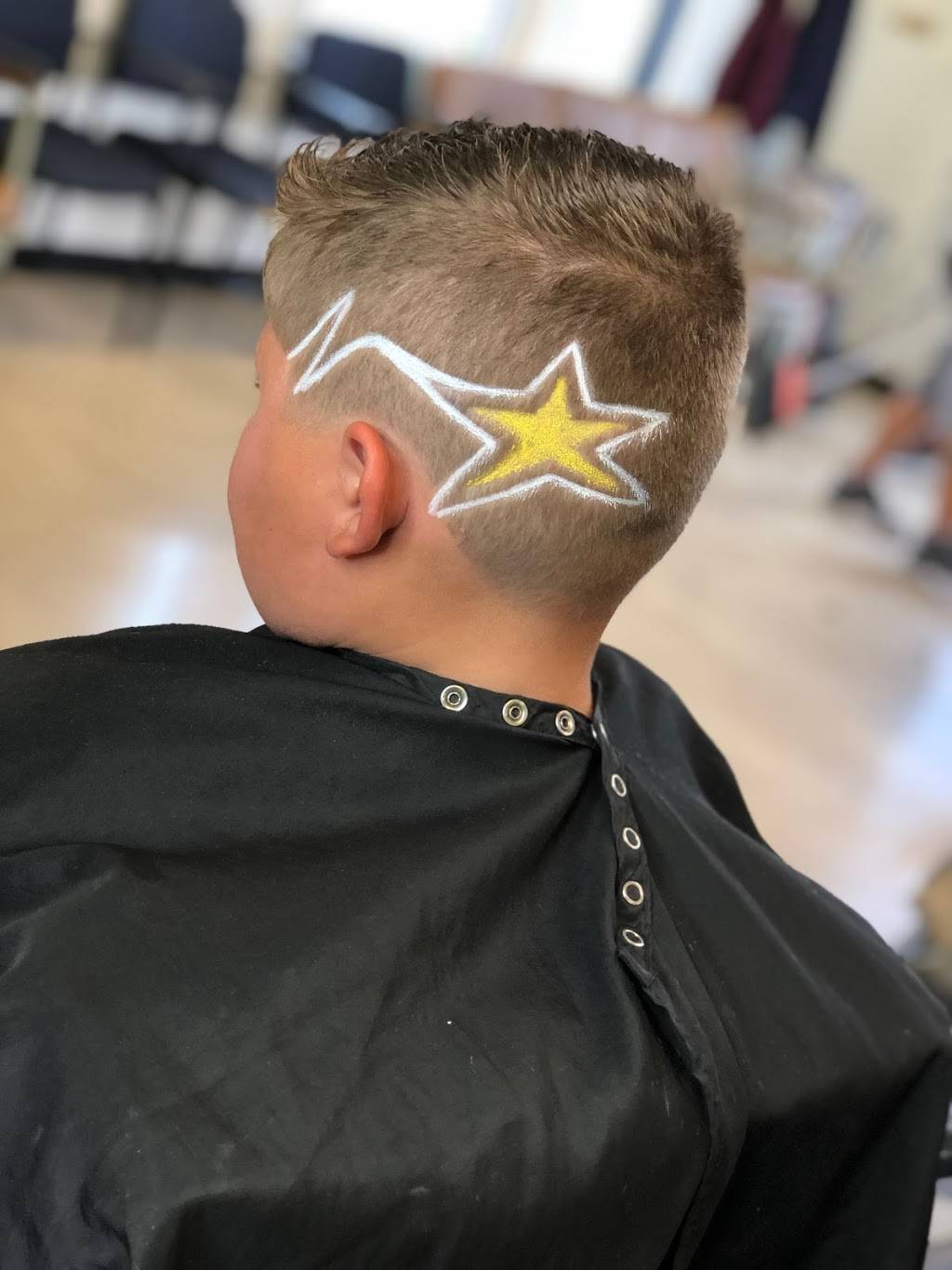 Barber Stylist Debra Brooks | Idle hour barbershop, 2051 Richmond Rd suite 155, Lexington, KY 40502, USA | Phone: (502) 226-0299