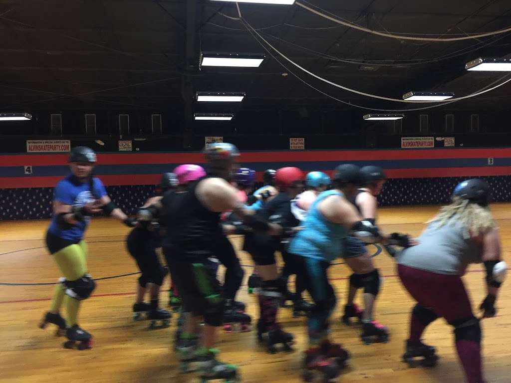 Third Coast Roller Derby | Alvin Skate-N-Party, Hwy 6, Alvin, TX 77511 | Phone: 0000000