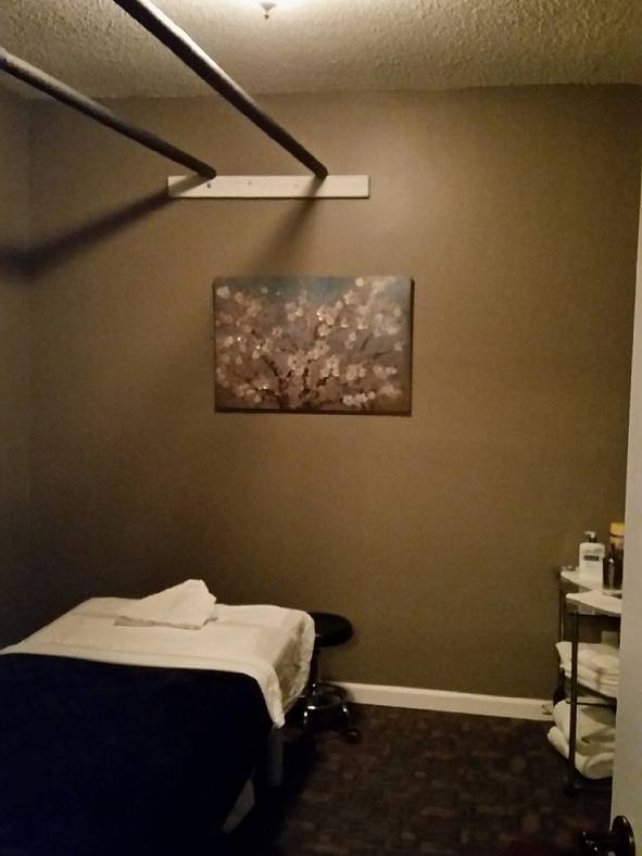 Royal Massage For Better Health | 10401 E US Hwy 40, Independence, MO 64055, USA | Phone: (816) 919-1357