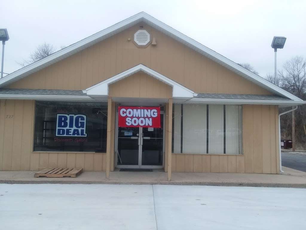 Big Deal Discounts Galore 727 E Ohio St, Clinton, MO 64735, USA
