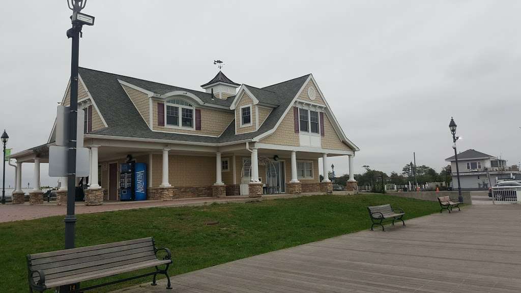 Sea Breeze Park | 11 Richmond St, Freeport, NY 11520, USA | Phone: (516) 377-2246