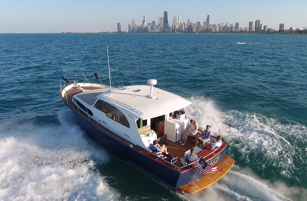 Chicago Classic Boat Charters | 2 W Belmont Harbor Dr, Chicago, IL 60657, USA | Phone: (773) 831-5445