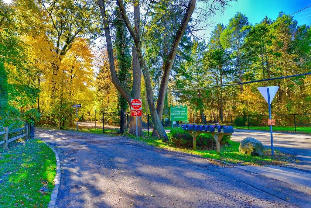 Muttontown preserve | Jericho Oyster Bay Rd, Syosset, NY 11791, USA | Phone: (516) 571-8500