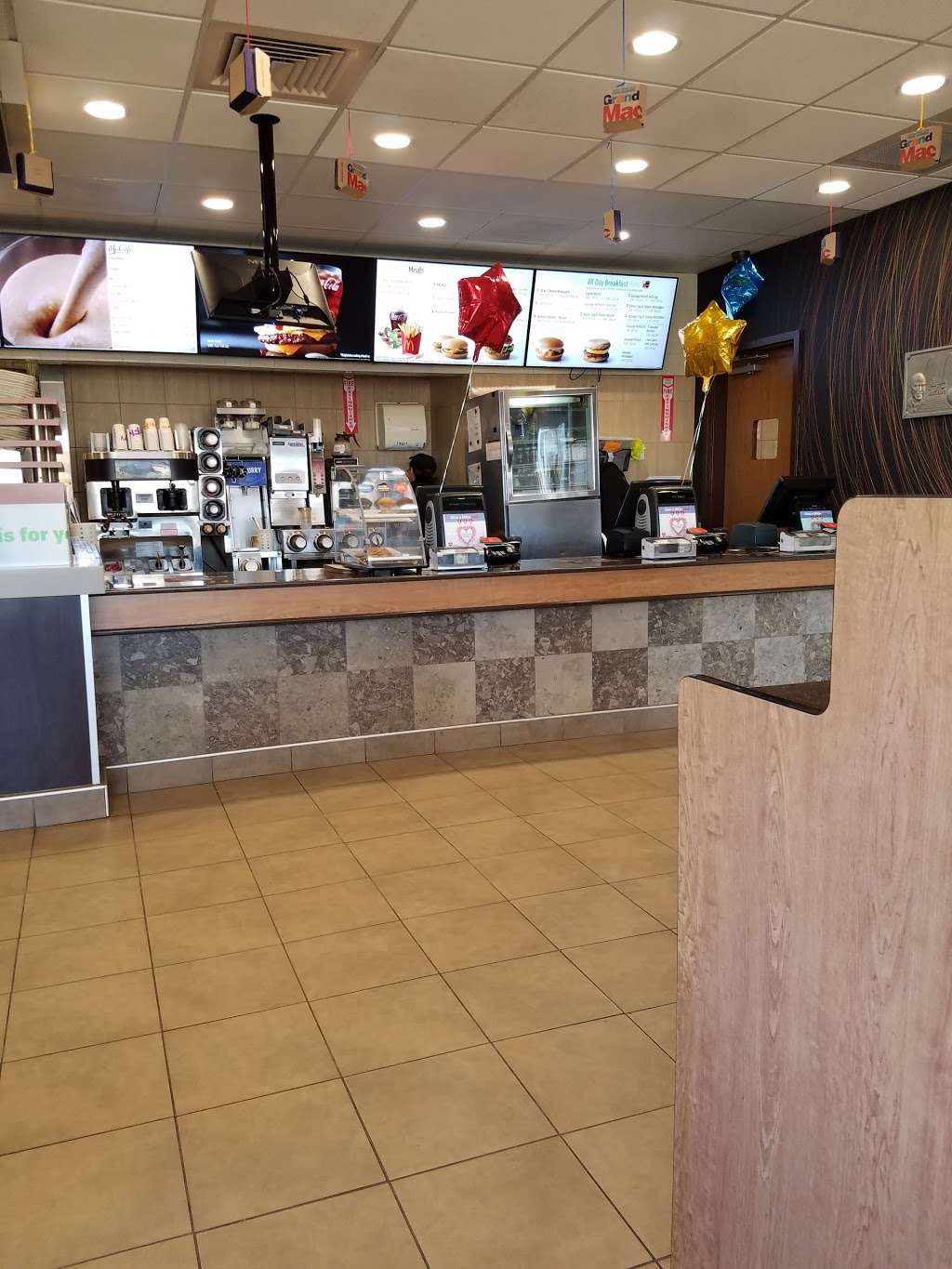 McDonalds | 1150 Main St, Antioch, IL 60002, USA | Phone: (847) 395-3200