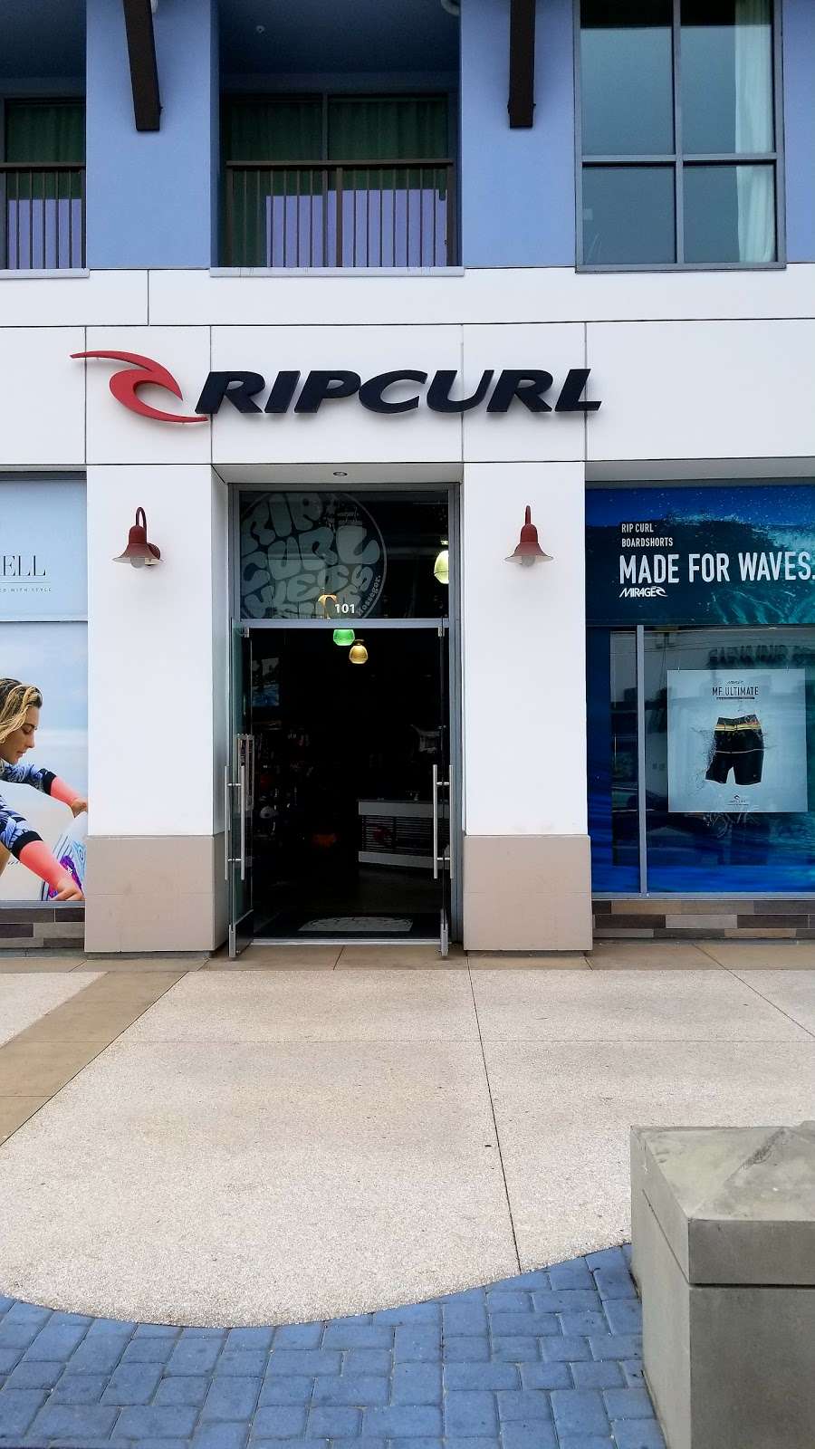 Rip Curl - Huntington Beach | 155 5th St #101, Huntington Beach, CA 92648, USA | Phone: (714) 500-0922