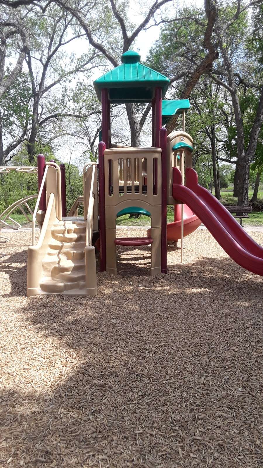 Harry S Moss Park | 7601 Greenville Ave, Dallas, TX 75231, USA | Phone: (214) 670-4100