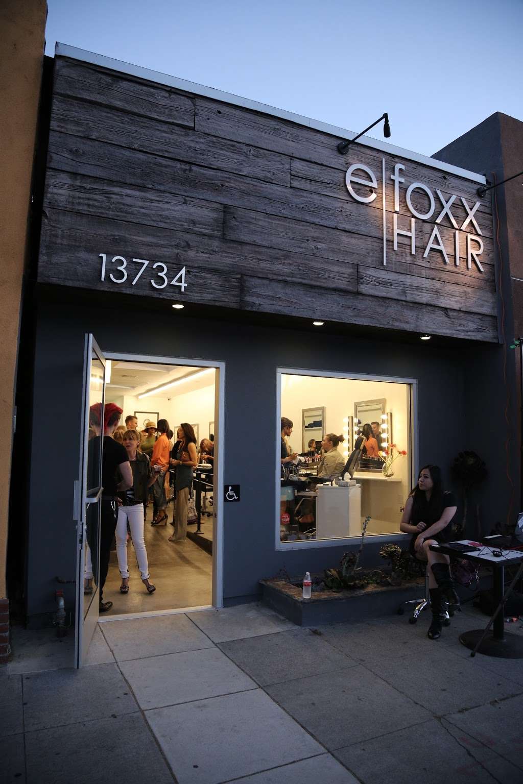 efoxx HAIR | 13734 Ventura Blvd, Sherman Oaks, CA 91423, USA | Phone: (818) 528-7292