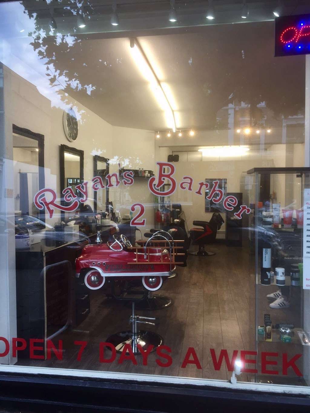 Rayans barbers 2 | 145 St Johns Hill, London SW11 1TQ, UK | Phone: 020 7018 1362