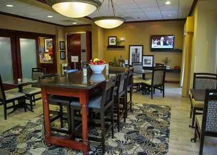 Hampton Inn Clinton | 900 Kansas Ave, Clinton, MO 64735, USA | Phone: (660) 885-4488