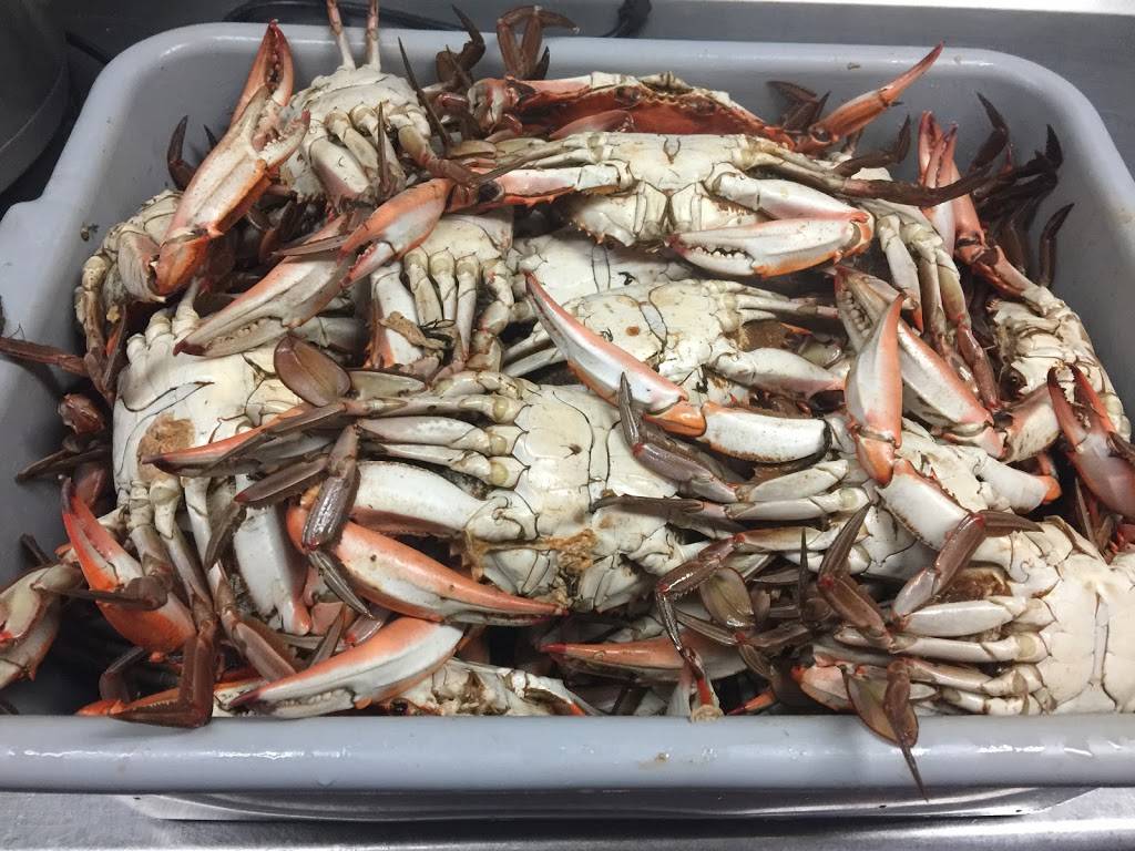 Twin Seafood | 10240 Chef Menteur Hwy, New Orleans, LA 70127, USA | Phone: (504) 246-7979