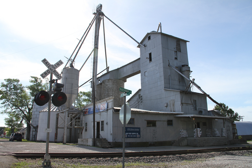 J & N Feed Supply Co | 312 W Main St, Bainbridge, IN 46105 | Phone: (765) 522-3494