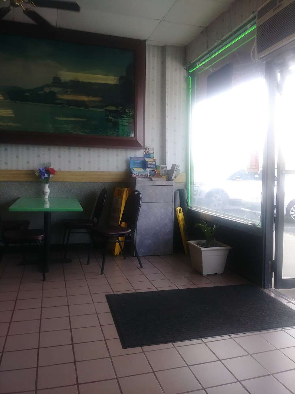 Kawah Chinese Restaurant | 1690 NJ-38 #8, Mt Holly, NJ 08060, USA | Phone: (609) 267-3694