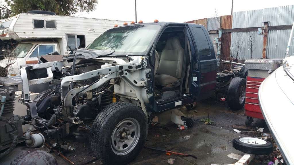 Dixon Auto Wreckers | 7489 Pitt School Rd, Dixon, CA 95620, USA | Phone: (707) 678-2901