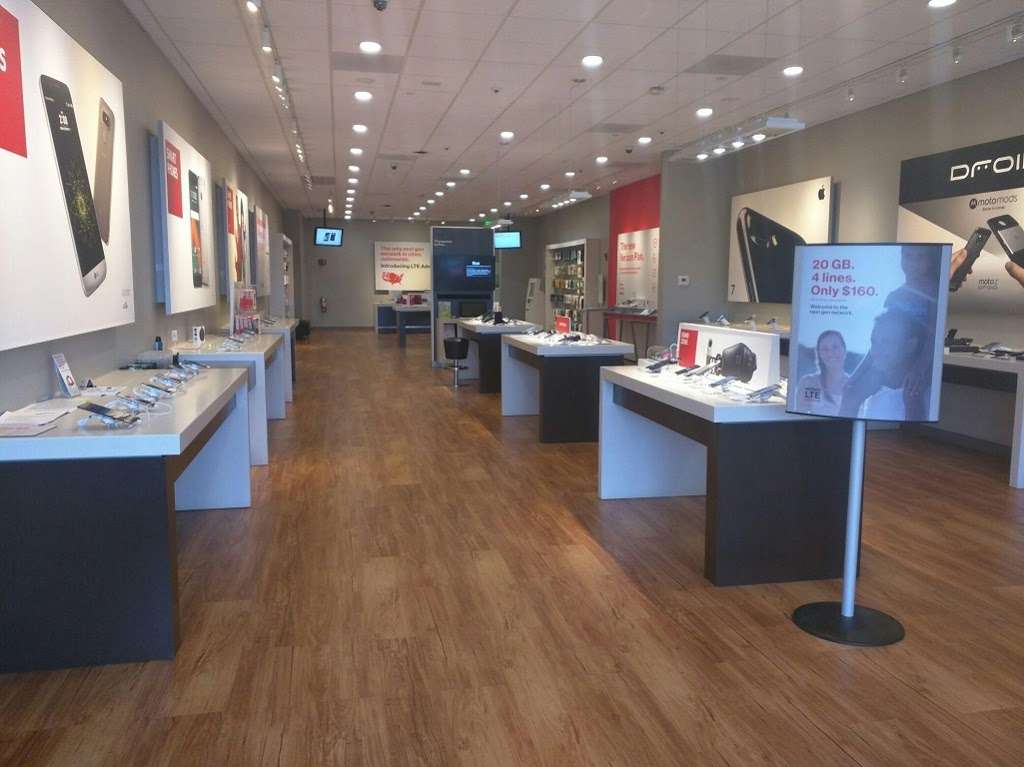 Verizon | 257C Hartford Ave, Bellingham, MA 02019, USA | Phone: (508) 966-3671