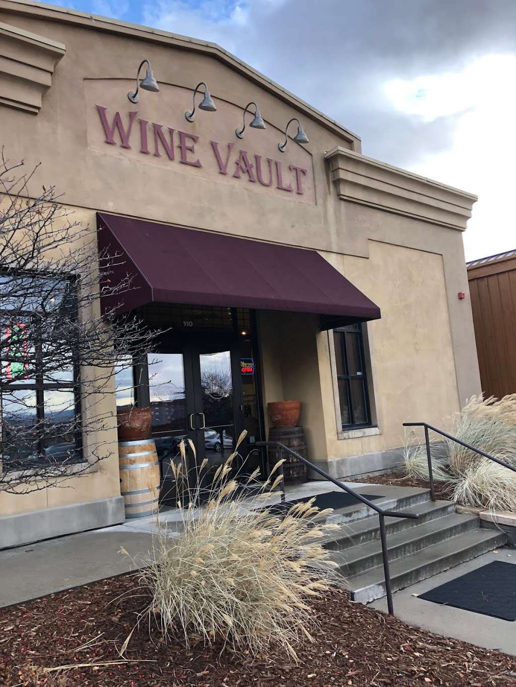 Dodds Wine Vault | 872 W Happy Canyon Rd #110, Castle Pines, CO 80108, USA | Phone: (303) 663-9463