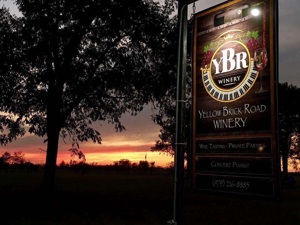 Yellow Brick Road Winery Production Facility | 3587 Ward Bend Rd, Sealy, TX 77474, USA | Phone: (979) 472-9449