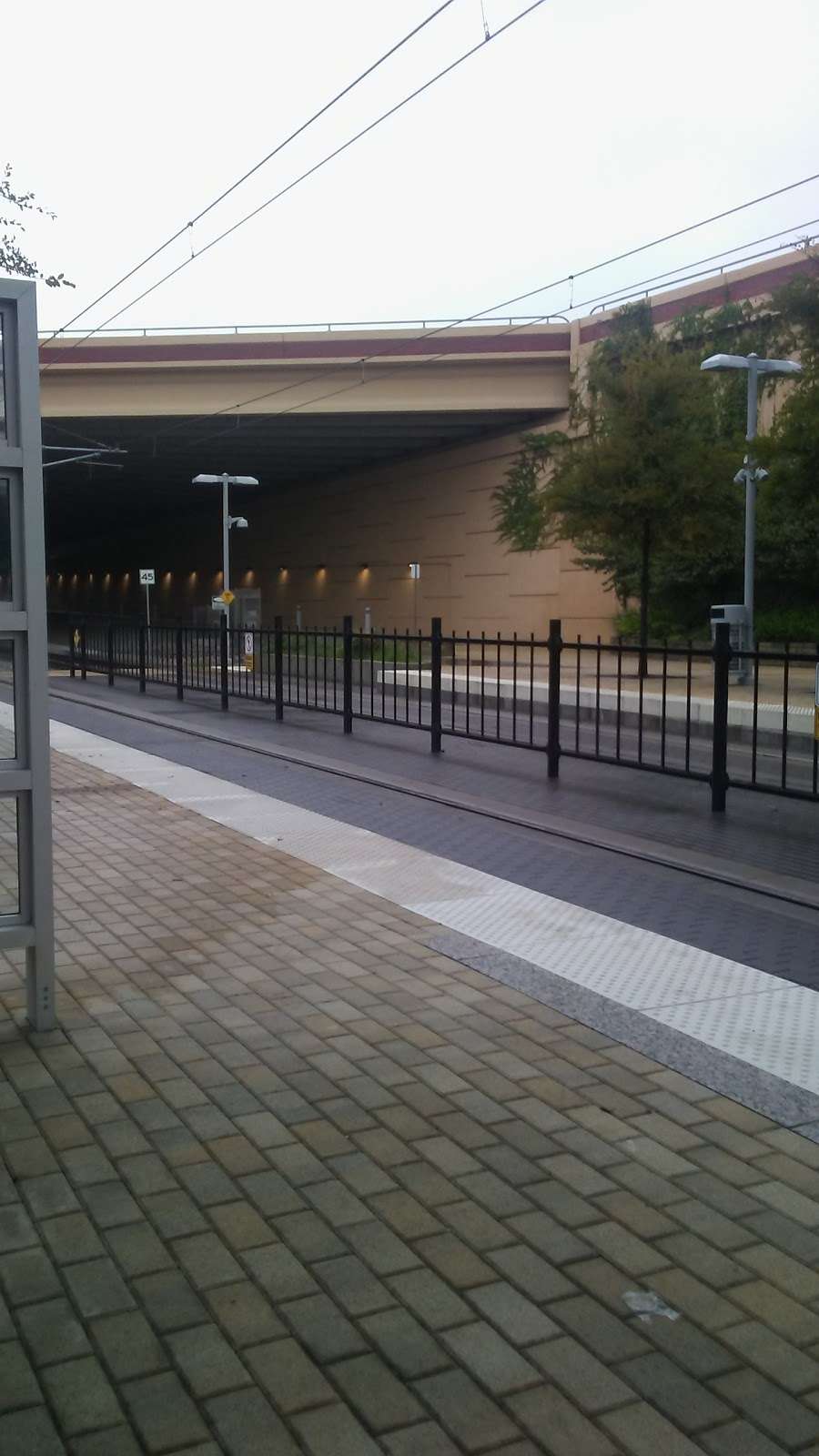 Univ of Dallas DART Station | 1951 E John W Carpenter Fwy, Irving, TX 75039, USA