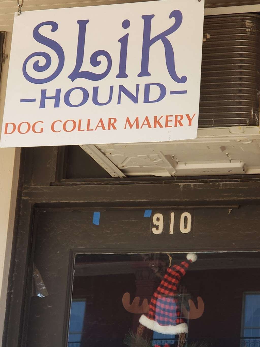 Slik Hound Dog Collar Makery | 910 Main St, Lexington, MO 64067, United States