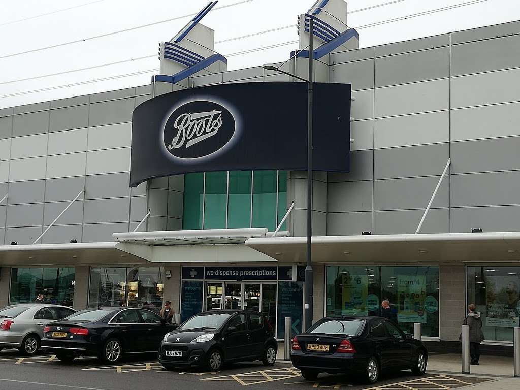 Boots | 15, Armada Way, Beckton, London E6 7ER, UK | Phone: 020 7474 6845