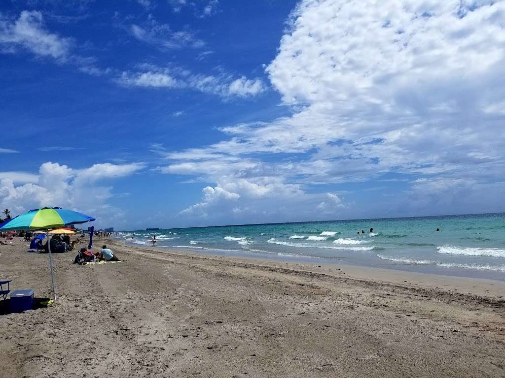 Hollywood Beach | 100, Taylor St, Hollywood, FL 33019, USA