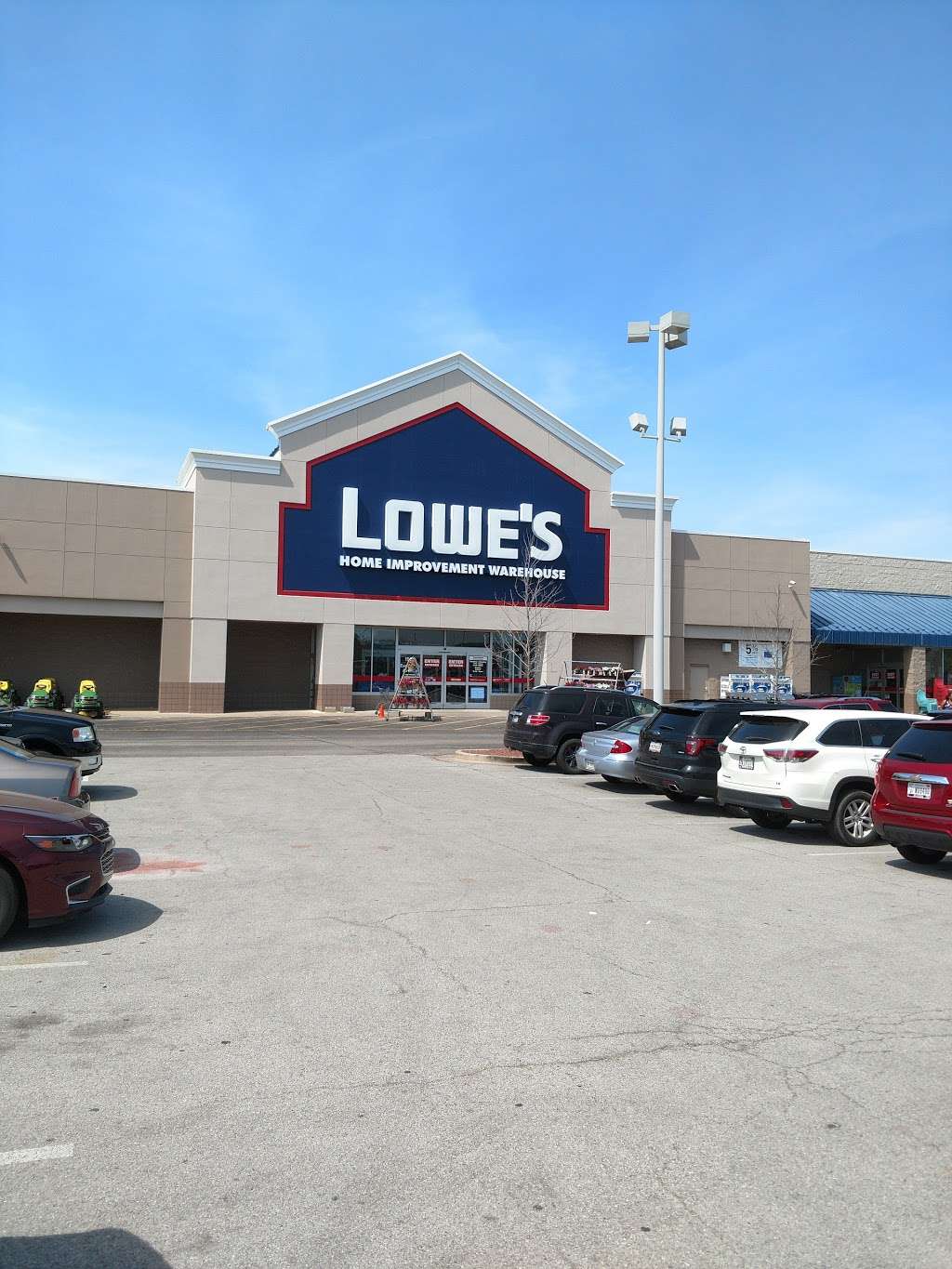 Lowes Home Improvement | 1520 E 79th Ave, Merrillville, IN 46410 | Phone: (219) 756-8316