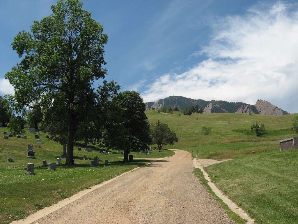 Green Mountain Cemetery | 290 20th St, Boulder, CO 80302, USA | Phone: (303) 444-5695