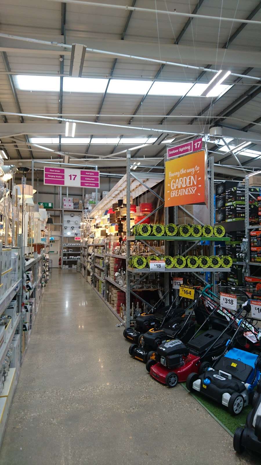 B&Q Friern Barnet | Unit 11 Friern Bridge Retail Park, Pegasus Way, Friern Barnet, London N11 3PW, UK | Phone: 020 8368 0706