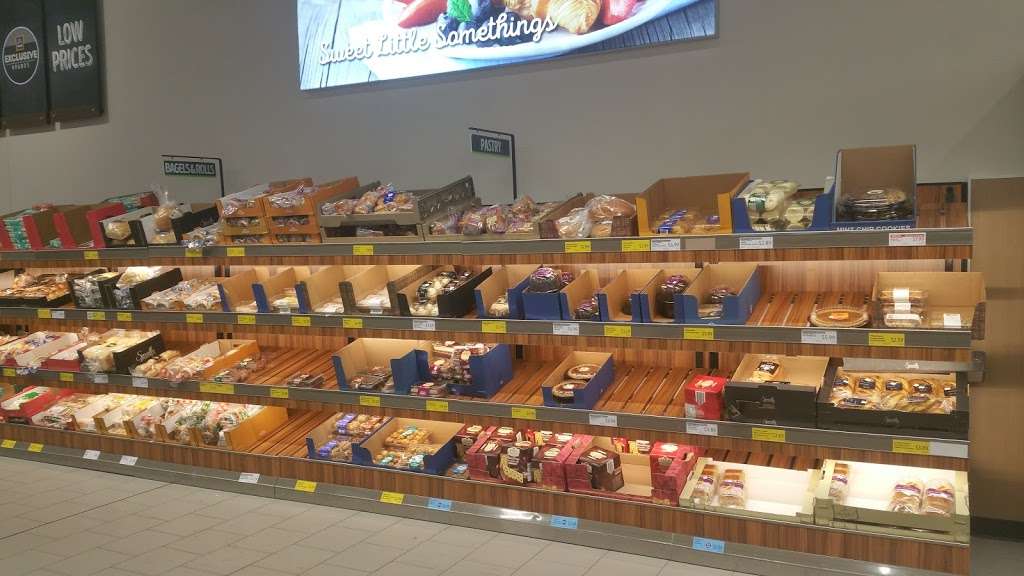 Aldi | Bolingbrook, IL 60490, USA