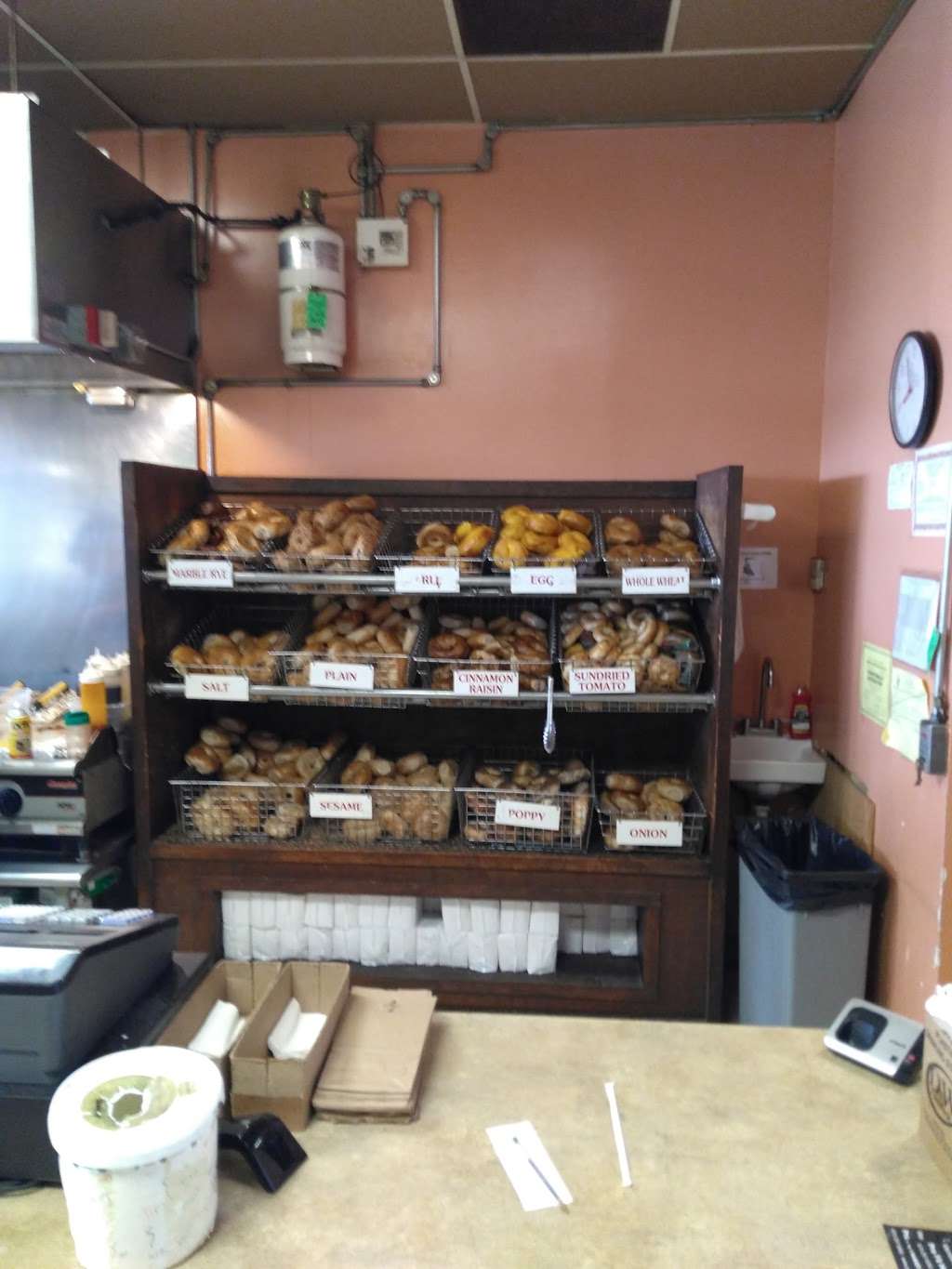 Hot Bagels & Deli | 308 Wootton St #4, Boonton, NJ 07005, USA | Phone: (973) 299-0699