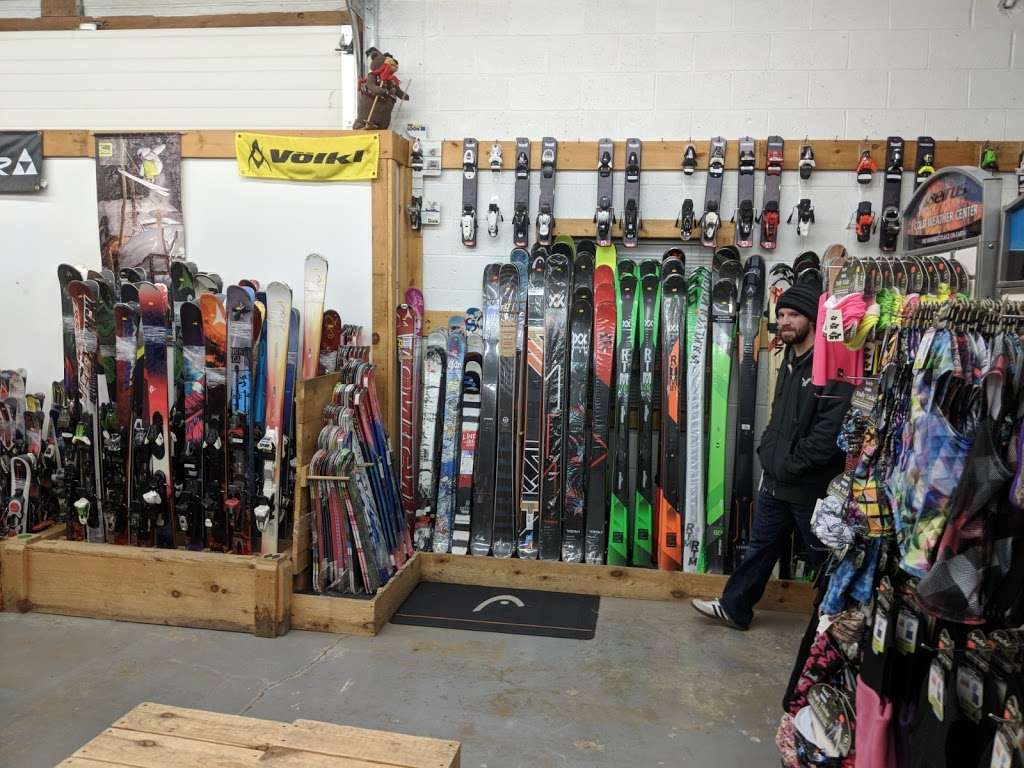 Baltimore Ski Warehouse | 7038 Aviation Blvd, Glen Burnie, MD 21061, USA | Phone: (410) 590-4604