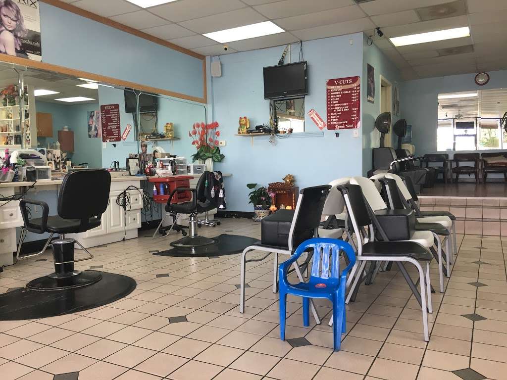 V Cuts | 2526 E Broadway St, Pearland, TX 77581, USA | Phone: (281) 485-5076