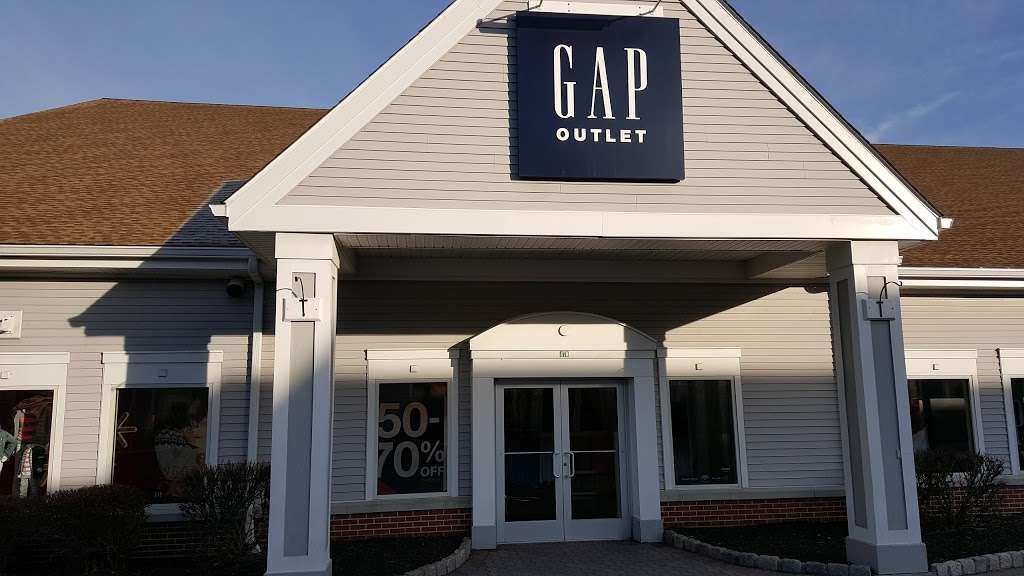 Gap Outlet | 470 Evergreen Ct, Central Valley, NY 10917, USA | Phone: (845) 928-3122