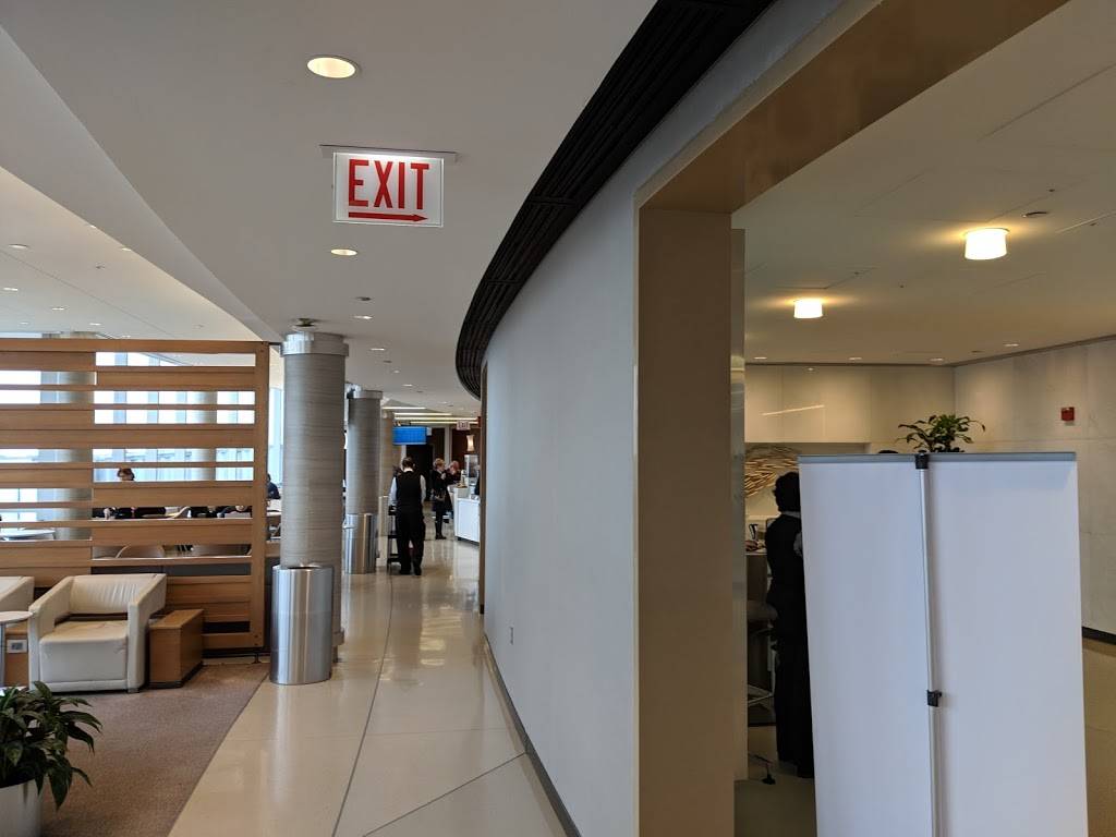 ADMIRALS Club - Terminal G | Chicago, IL 60666